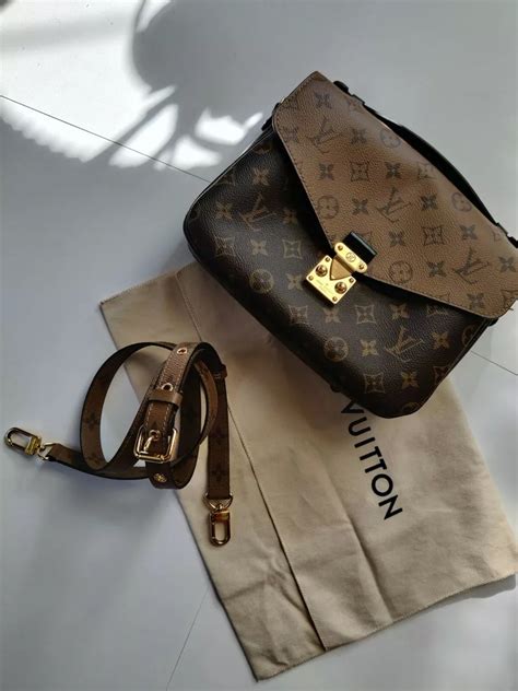 louis vuitton pochette metis reverse replica|louis vuitton pochette metis crossbody.